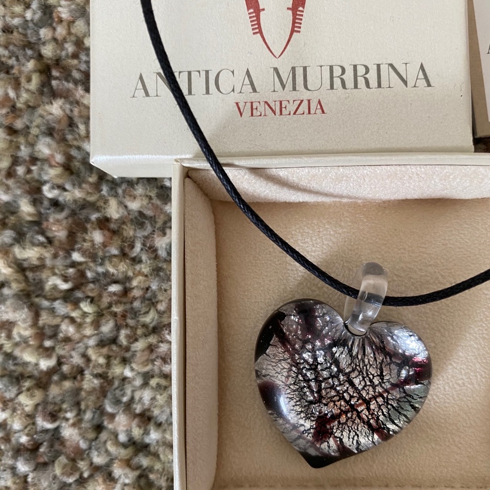 Venetian Murano glass heart necklace never worn